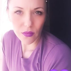 Meet your Posher, Dina